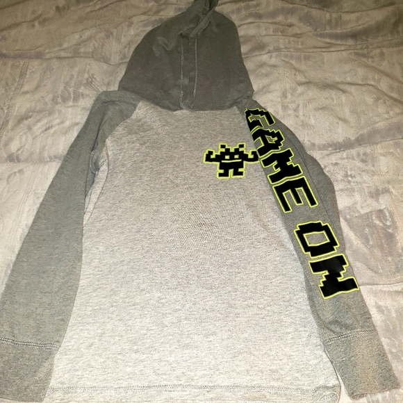 OshKosh B'gosh Other - Osh Gosh Long Sleeve Hooded Shirt